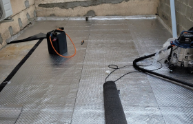 Etancheite sol au packs alu goudron